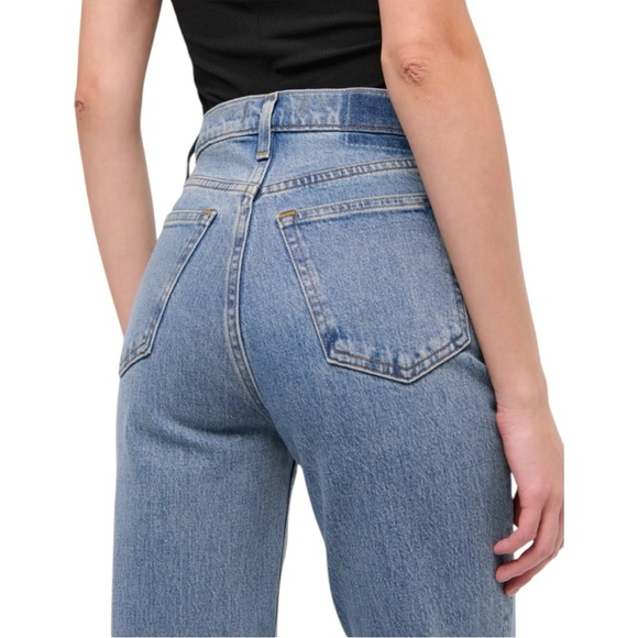 Abercrombie & Fitch Ultra High Rise 90's Slim Straight Jeans, Size 30/10 - Picture 3 of 9